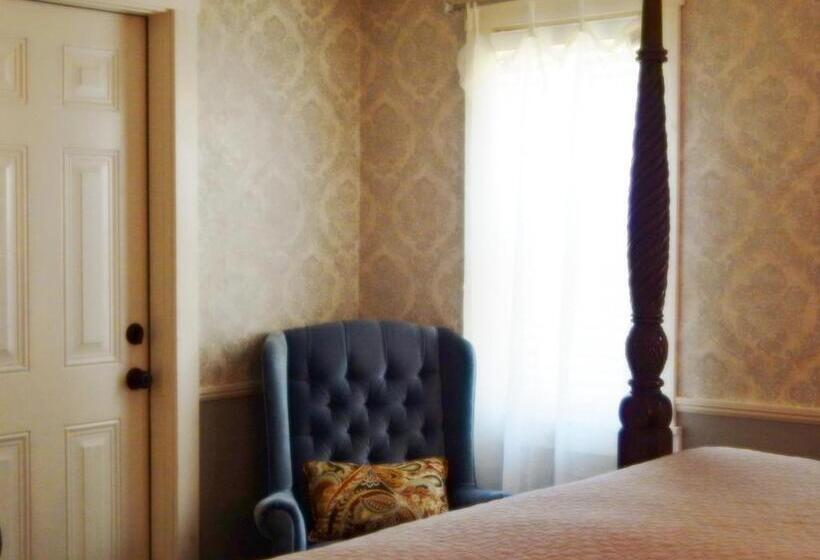 带大床的标准间, The Maples At Warner