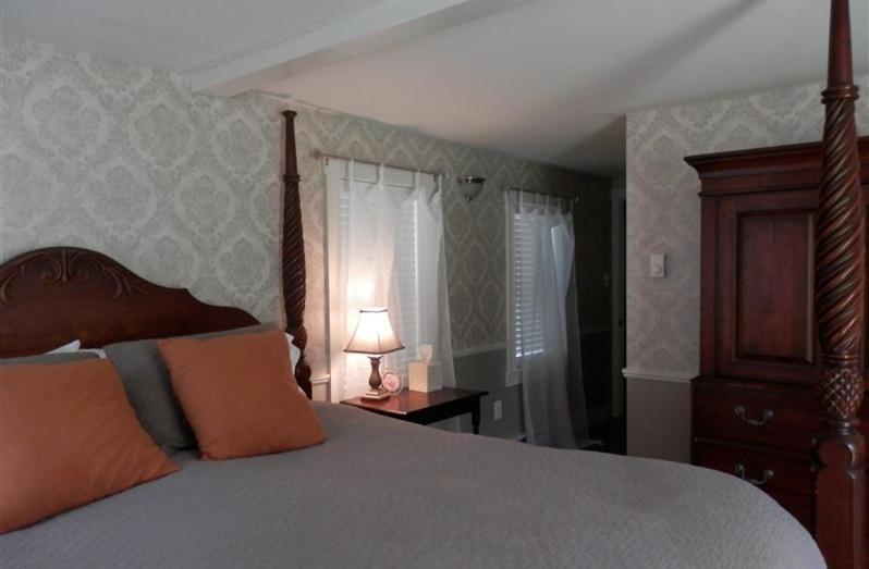 带大床的标准间, The Maples At Warner