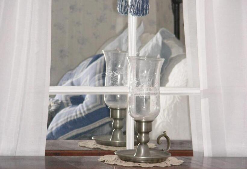 带大床的标准间, The Maples At Warner