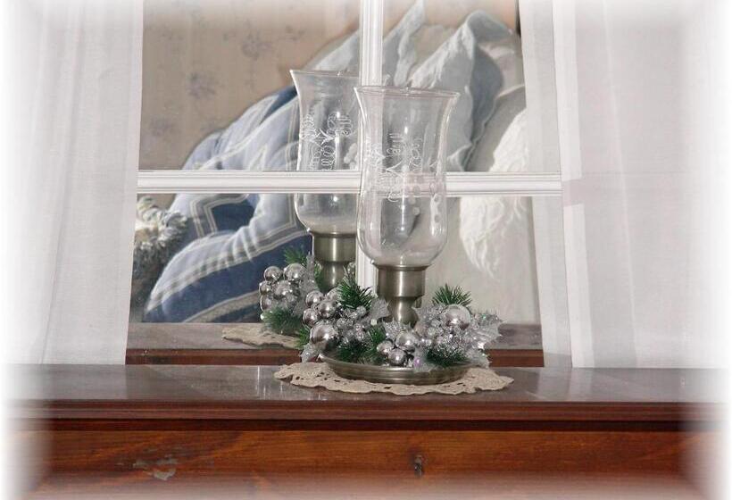 带大床的标准间, The Maples At Warner