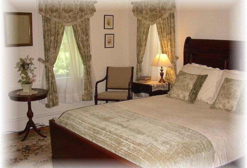 标准间, The Maples At Warner