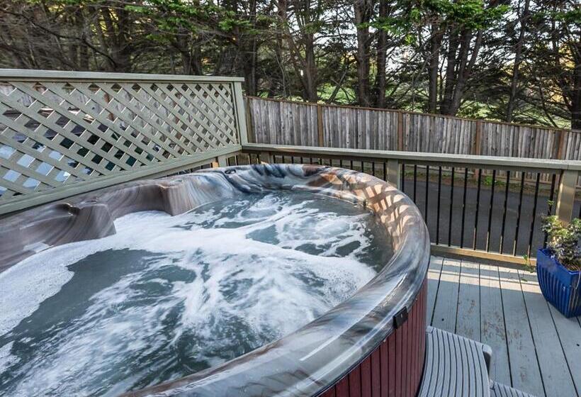 디럭스 방갈로, Cottages At Little River Cove