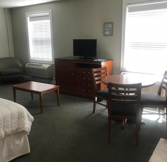 Люкс, Crescent Suites