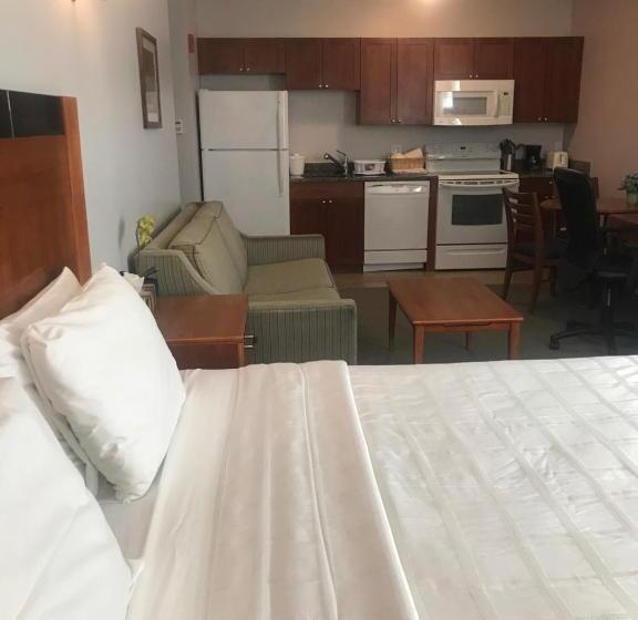 Люкс Deluxe Кровать Кинг, Crescent Suites