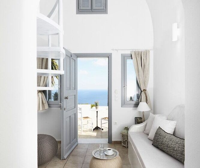 Superior Room, Golden East