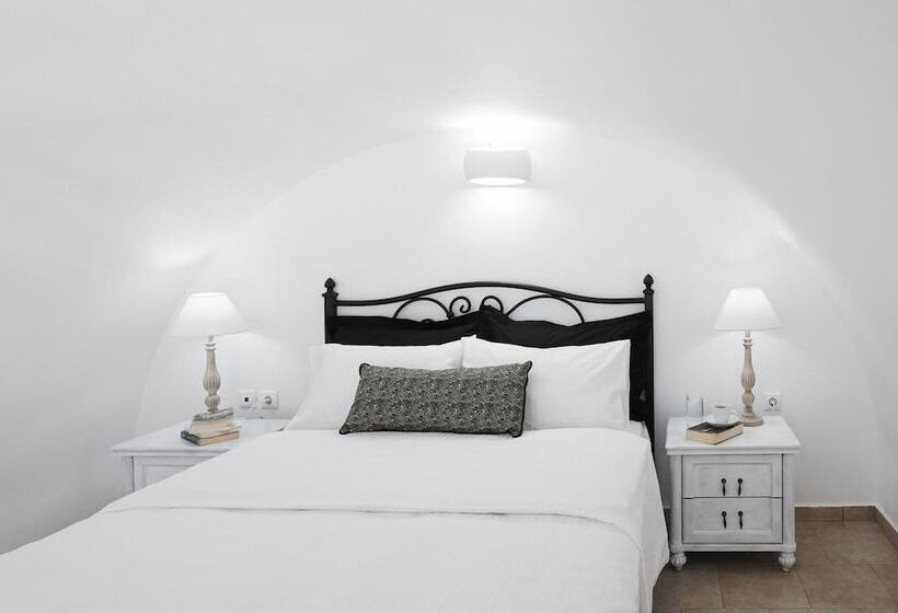 Superior Room, Golden East