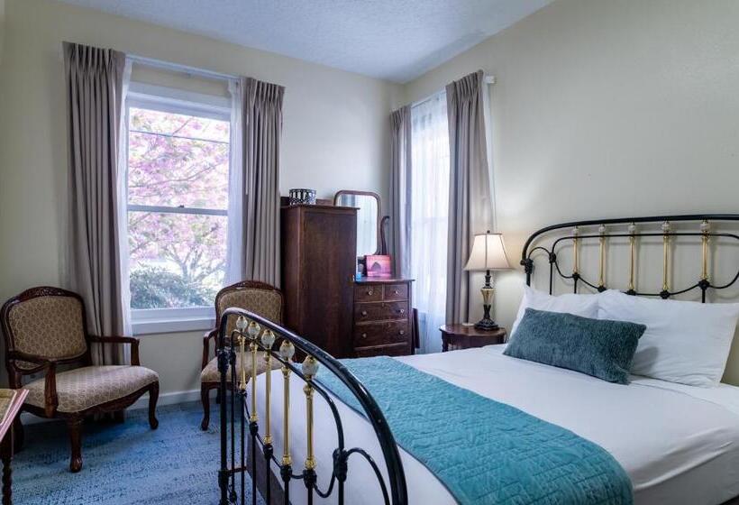 Номер Стандарт, Gilbert Inn Seaside