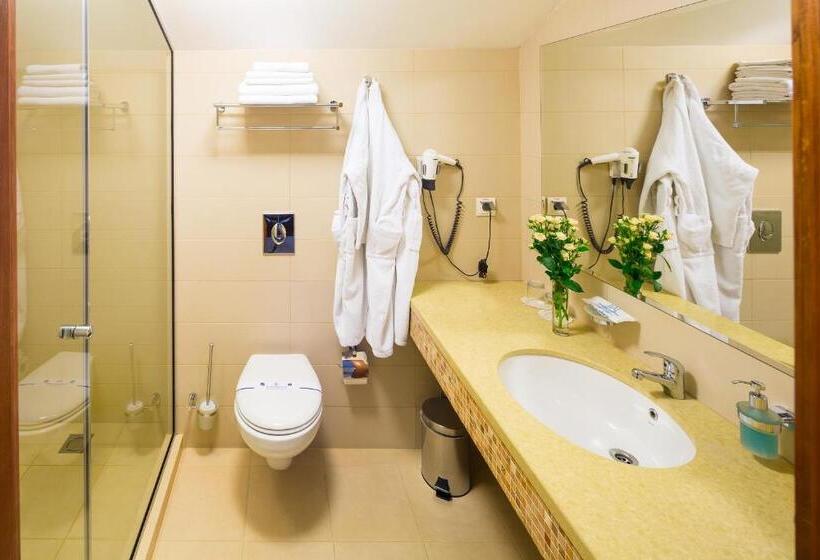 اتاق لوکس, Panska Gora