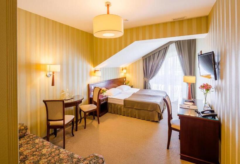 اتاق خانوادگی, Panska Gora