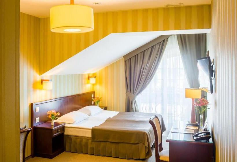 اتاق خانوادگی, Panska Gora