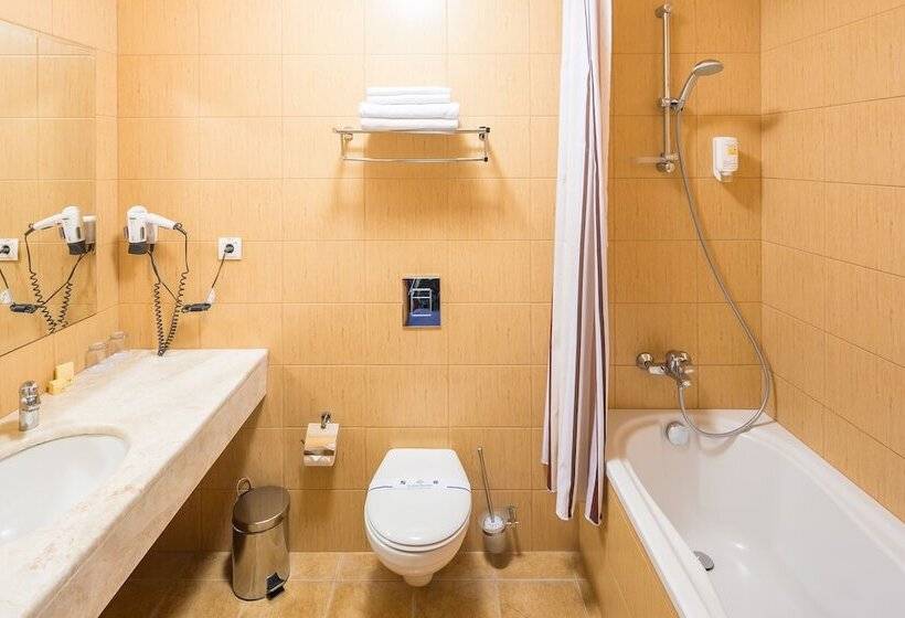 اتاق لوکس, Panska Gora