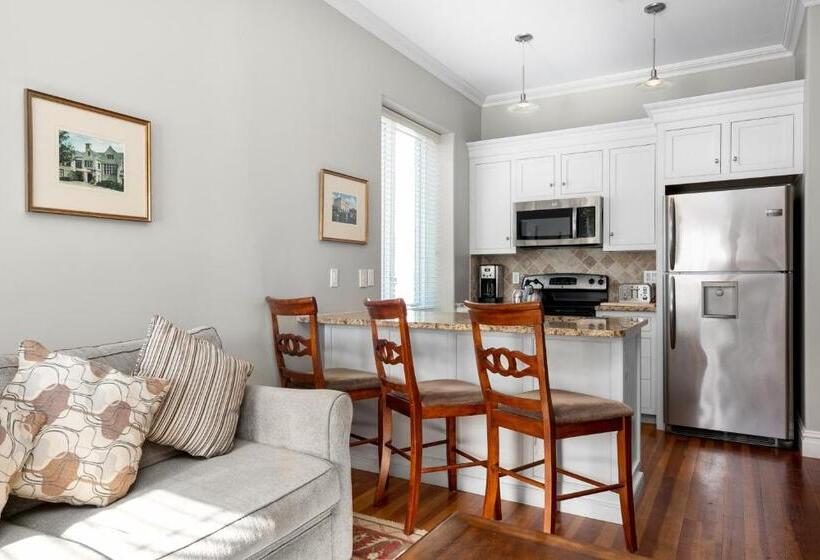 침실 1개 아파트, Pelham Court