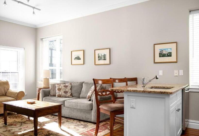 침실 1개 아파트, Pelham Court