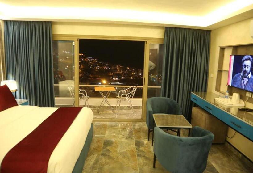 Superior Room with Terrace, Petra Sella