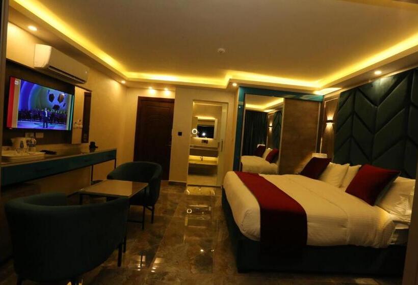 Superior Room with Terrace, Petra Sella