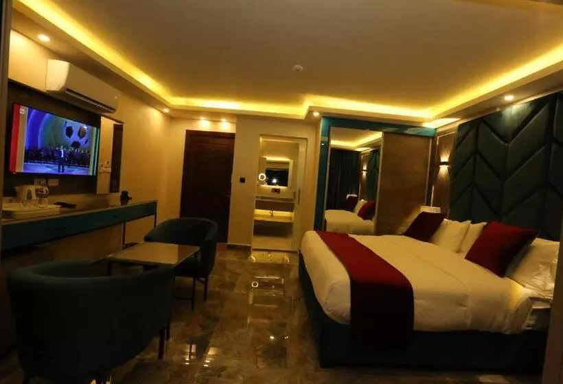 Superior Room with Terrace, Petra Sella