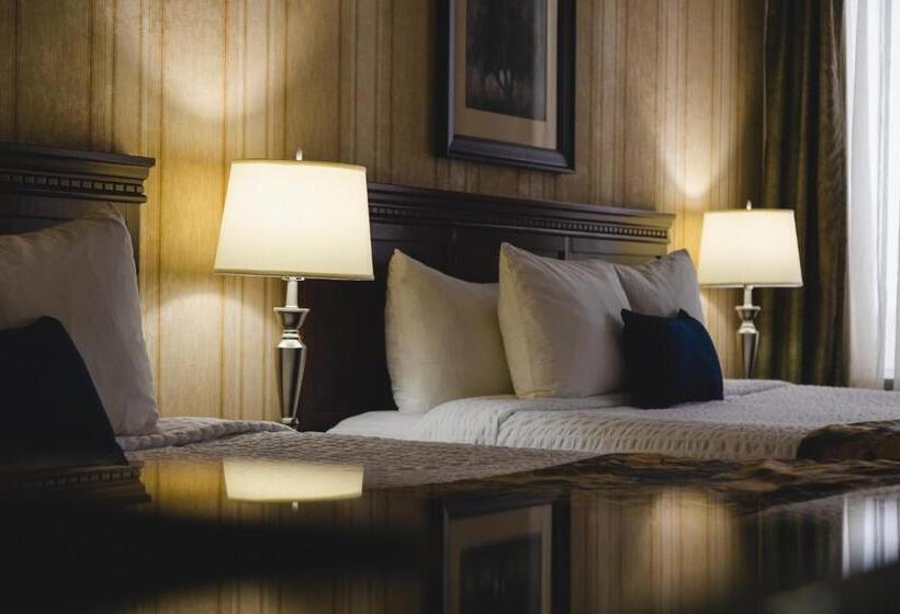 غرفة قياسية, Redwood Inn & Suites