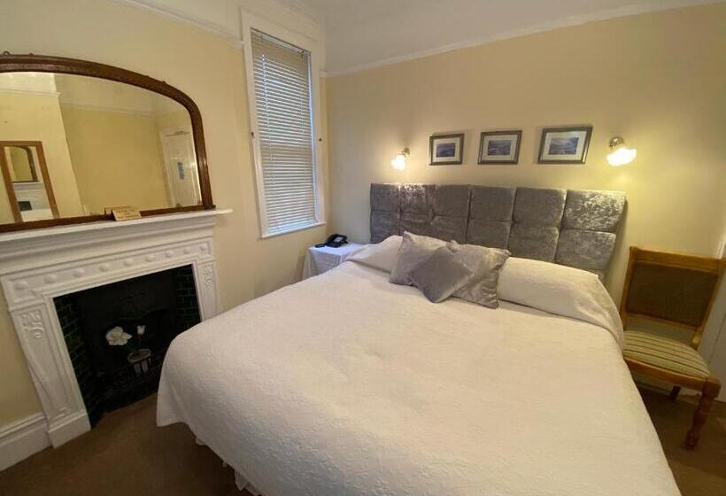 标准间, The Old Manse Pickering