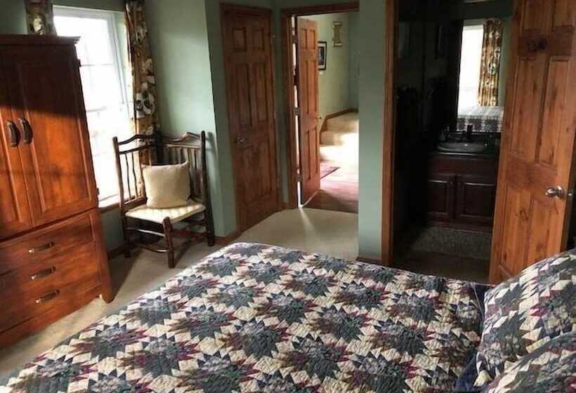 חדר דלוקס, Long Mountain Lodge Bed & Breakfast