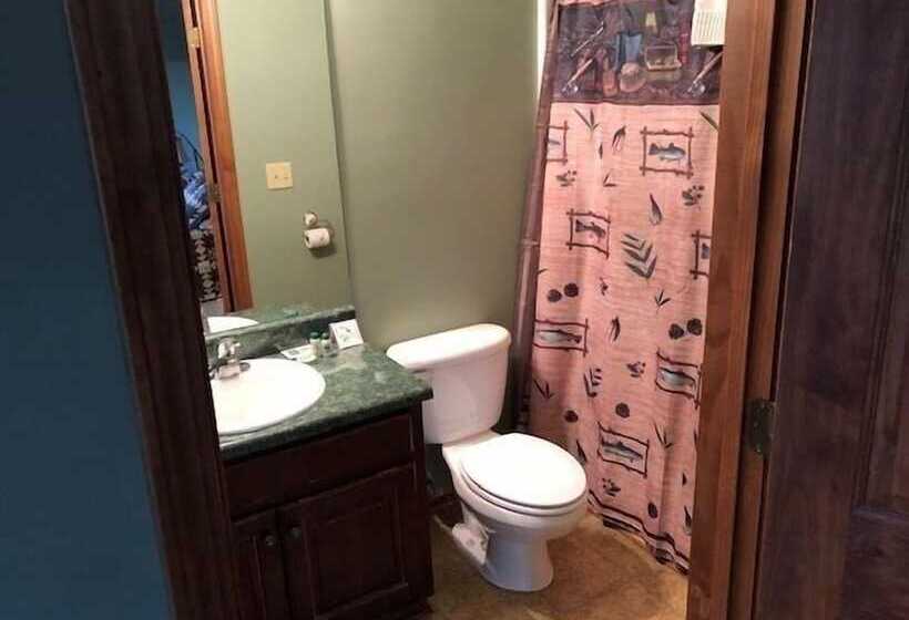 חדר דלוקס, Long Mountain Lodge Bed & Breakfast