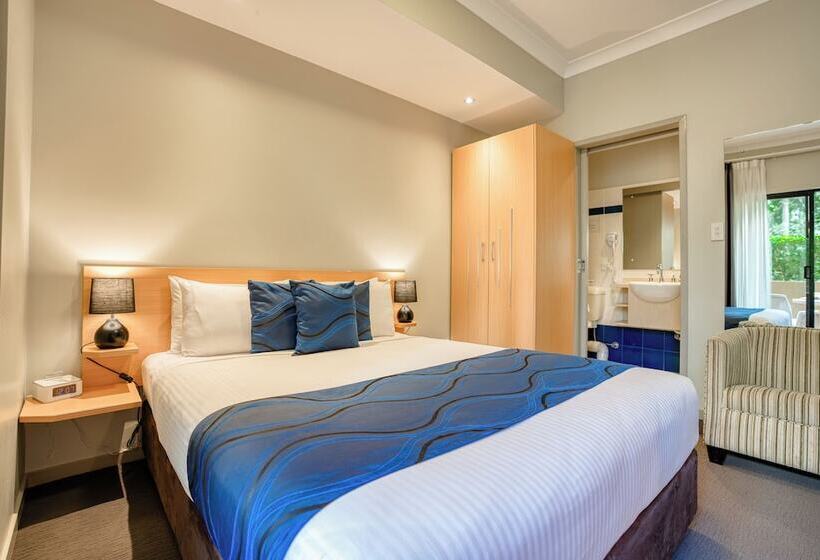 이코노미 룸, Il Mondo Boutique