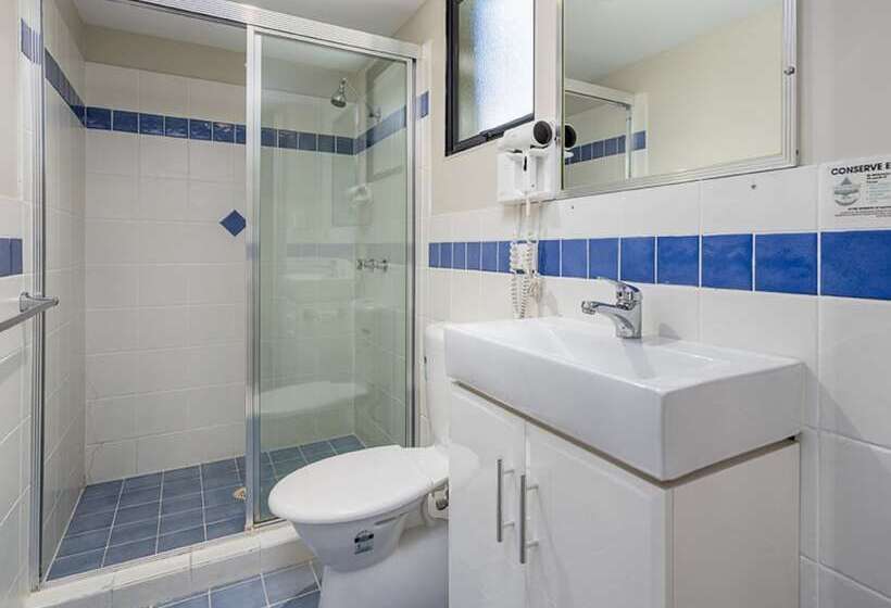 스탠다드 스튜디오, Il Mondo Boutique