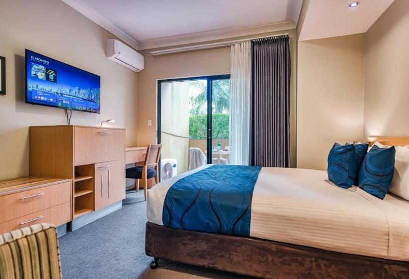 이코노미 룸, Il Mondo Boutique