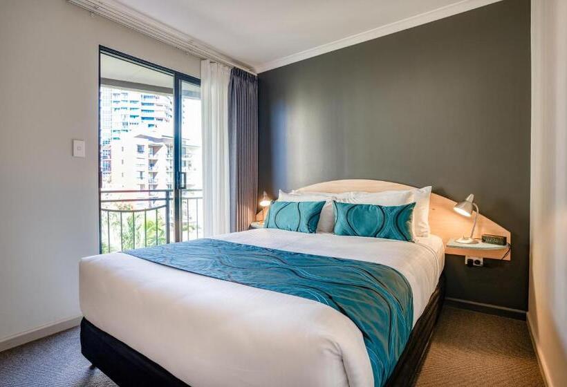 이코노미 룸, Il Mondo Boutique