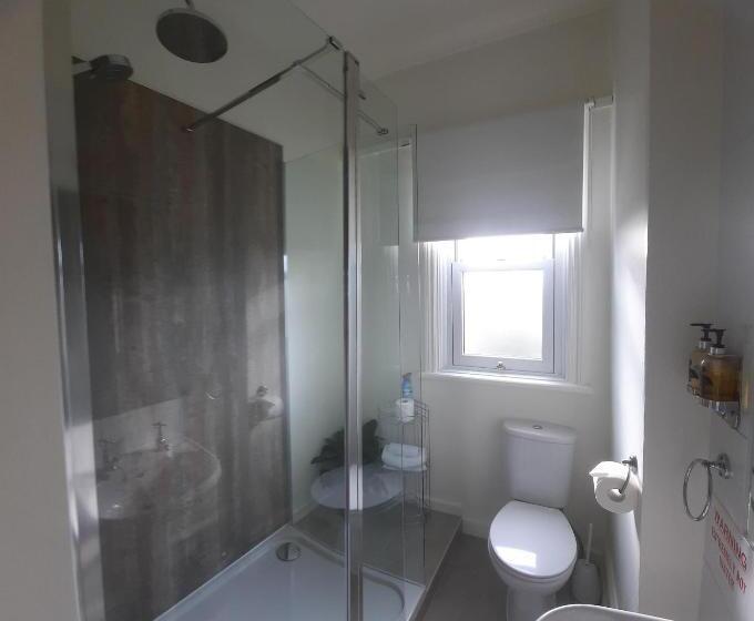 غرفة قياسية, Somerville House