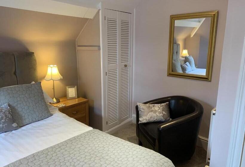 غرفة قياسية, Somerville House