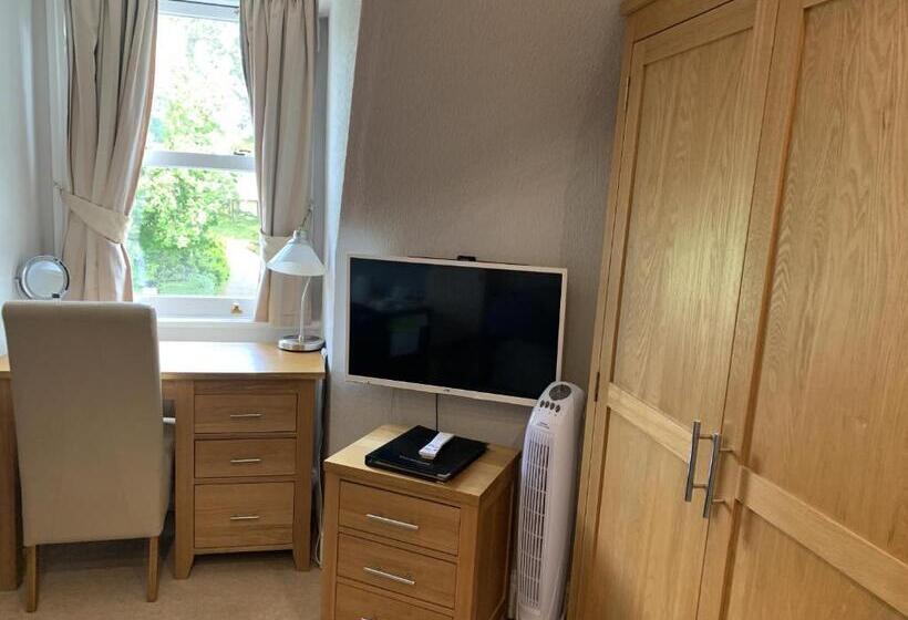 غرفة قياسية, Somerville House