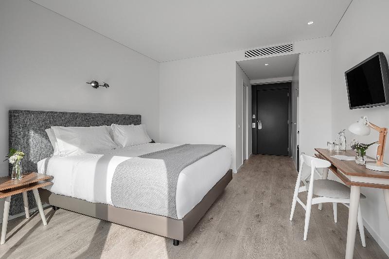 غرفة قياسية فردية, Somerville House