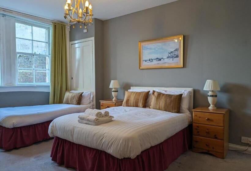 スタンダードトリプルルーム, The Georgian House