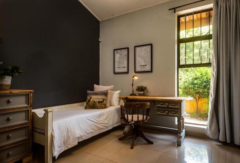 דירת חדר, Petite Provence B&b