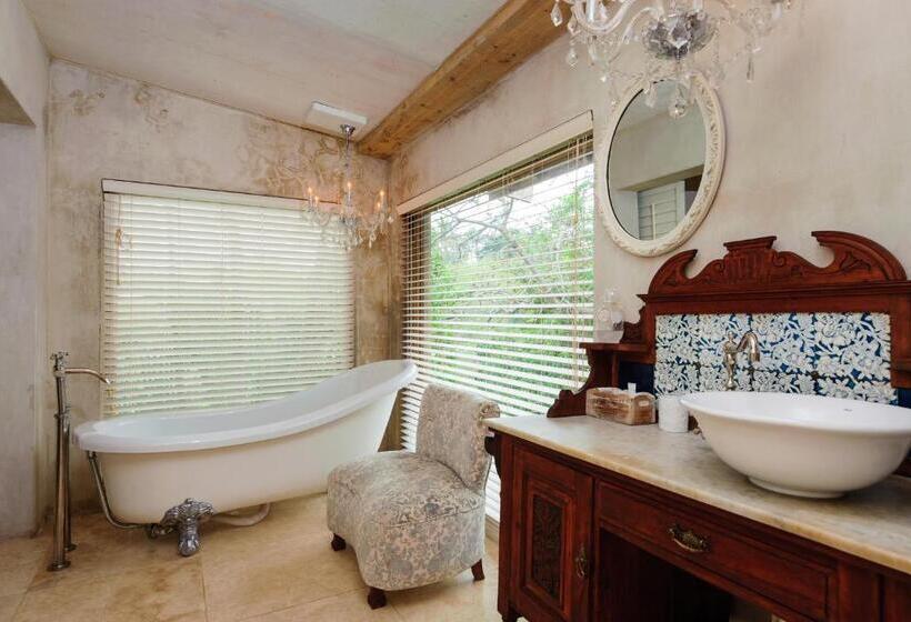 סוויטת סופריור, Petite Provence B&b