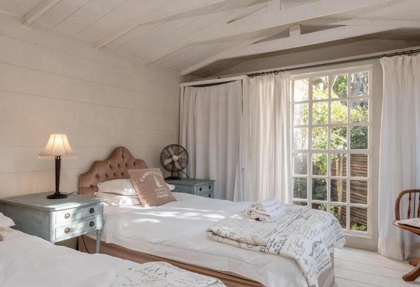 בית, חדר שינה 1, Petite Provence B&b