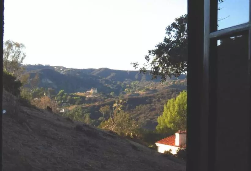 اتاق لوکس, Topanga Canyon Inn Bed And Breakfast