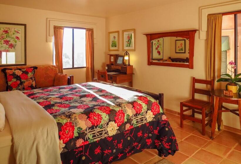 غرفة قياسية سرير ملكى, Topanga Canyon Inn Bed And Breakfast