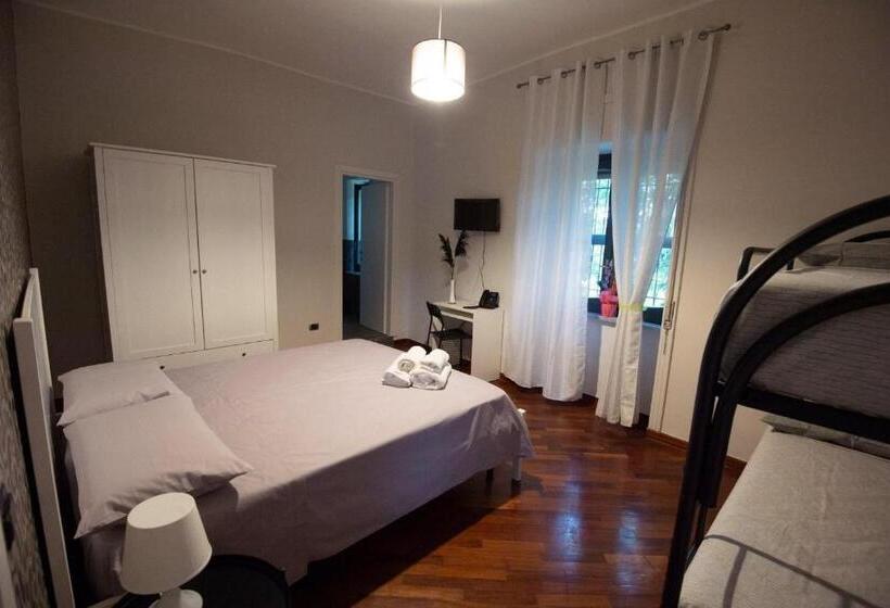 غرفة كلاسيكية رباعية, Donna Rosita