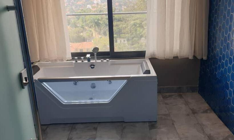 1 Bedroom Penthouse Apartment, Zara Garden Hotel And Apartments