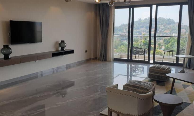 1 Bedroom Penthouse Apartment, Zara Garden Hotel And Apartments