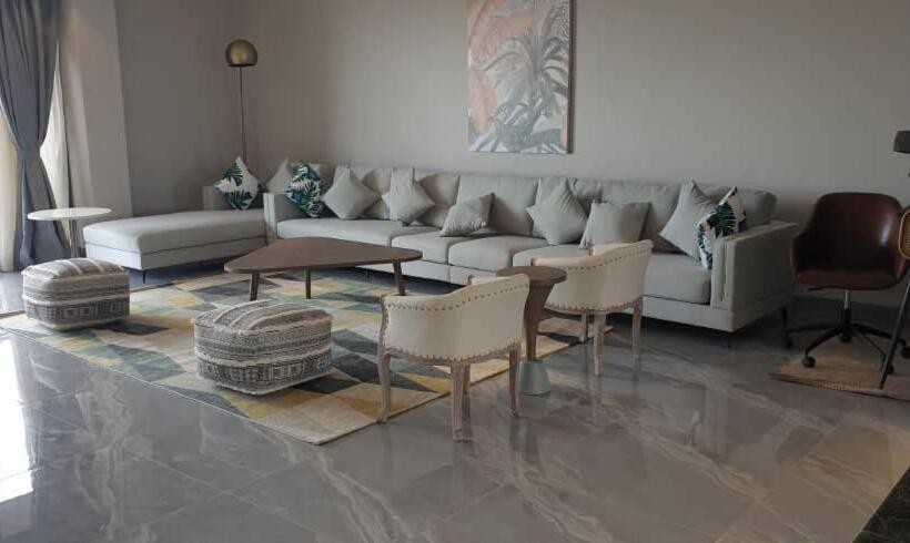 1 Bedroom Penthouse Apartment, Zara Garden Hotel And Apartments