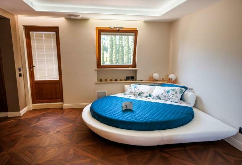 סוויטת ג'וניור, Ai Pozzi Di Lenola