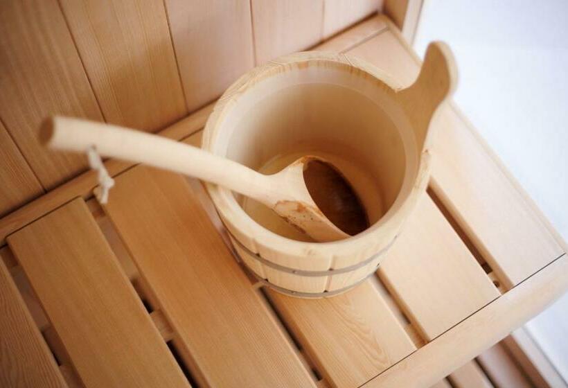 סוויטת ג'וניור, Ai Pozzi Di Lenola