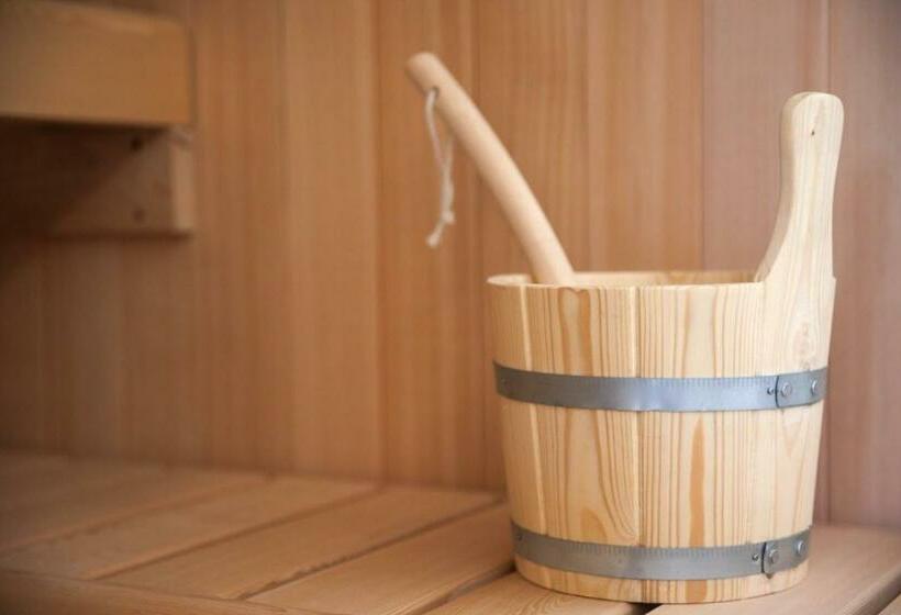 סוויטת ג'וניור, Ai Pozzi Di Lenola