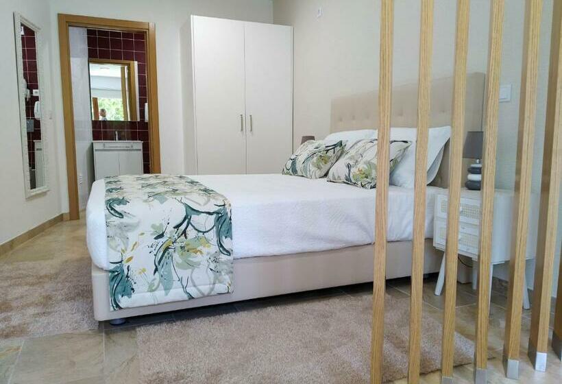 デラックススタジオ, Moinho Real