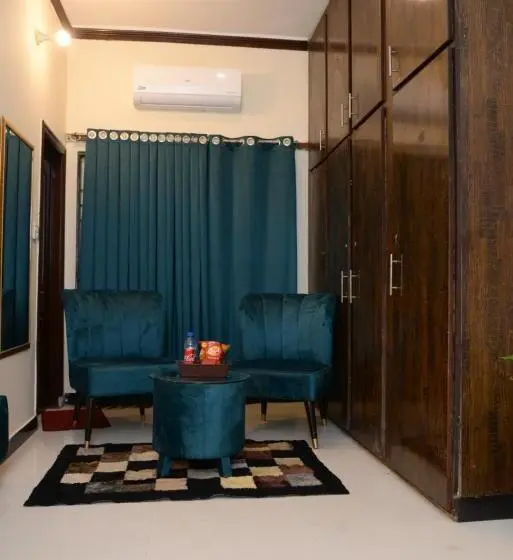 اتاق لوکس, Go Room Hotel Lahore