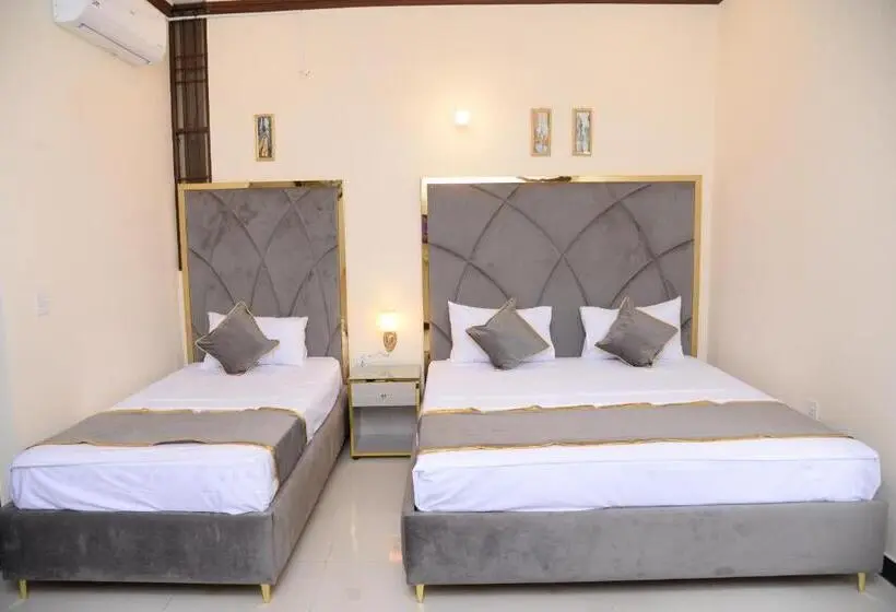 اتاق لوکس سه تخته, Go Room Hotel Lahore