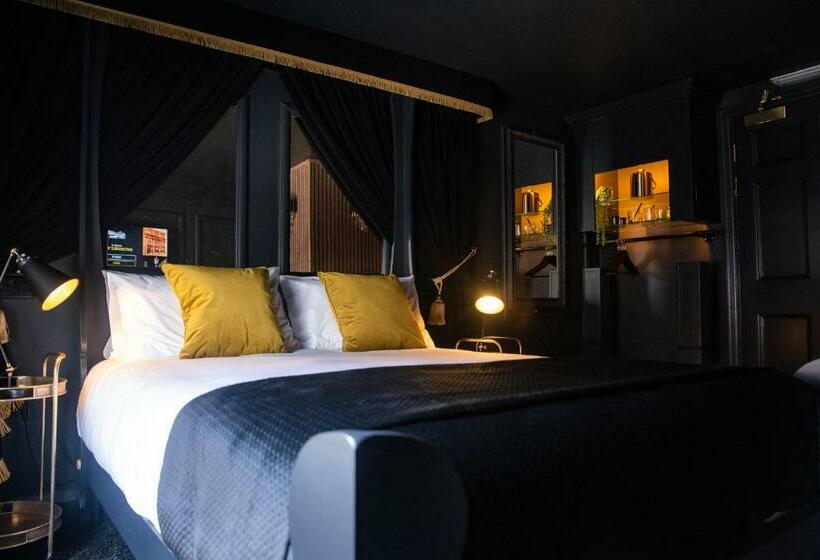 اتاق لوکس, Impossible Motel