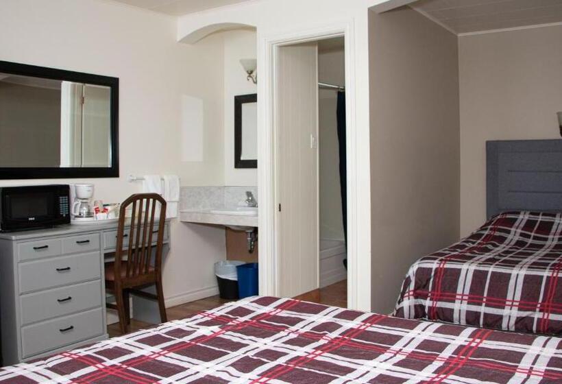 غرفة قياسية رباعية مطلة على البحر, Motel De La Mer